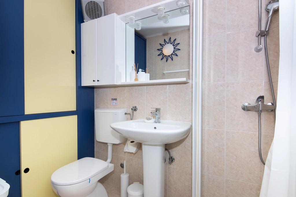 One-Bedroom Apartment with Rooftop Terrace in Piran