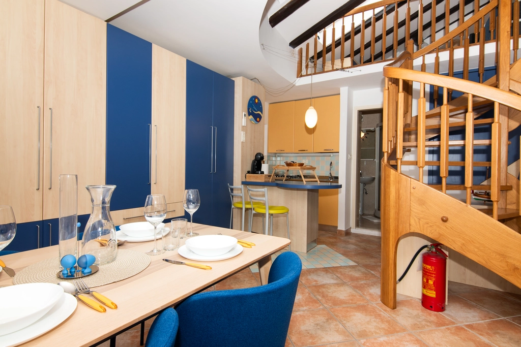 One-Bedroom Apartment with Rooftop Terrace in Piran