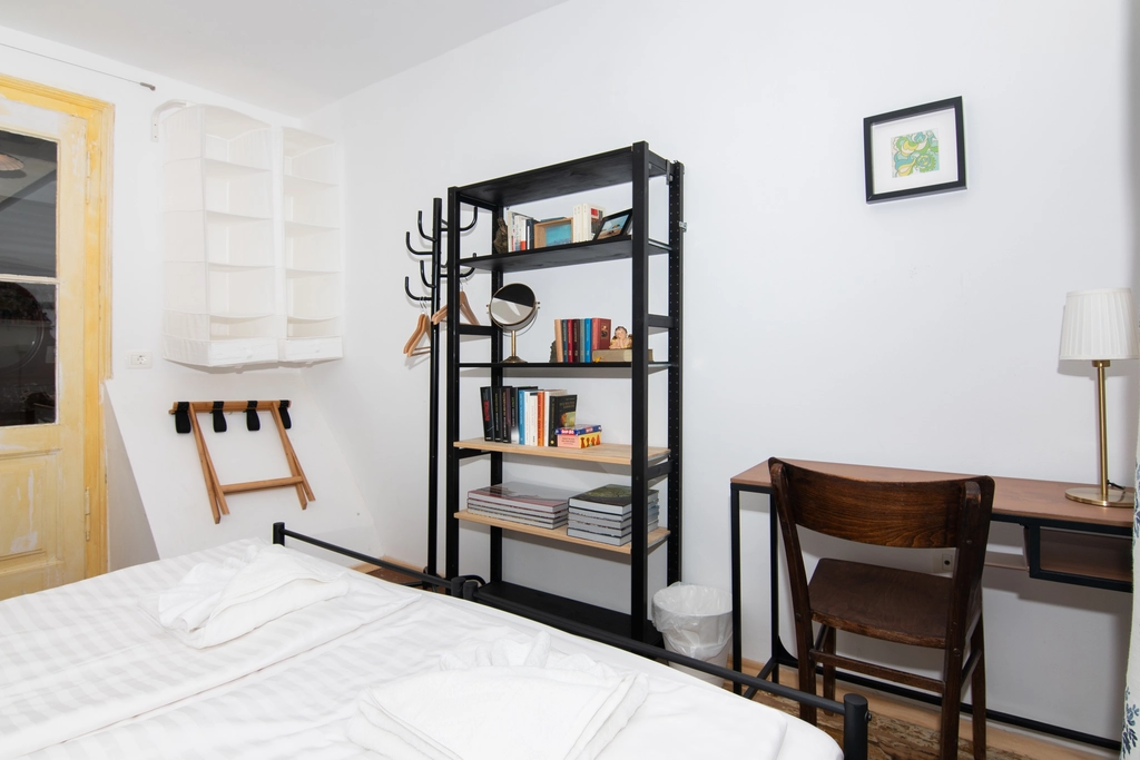 2-Bedroom House in Piran with Stunning Views