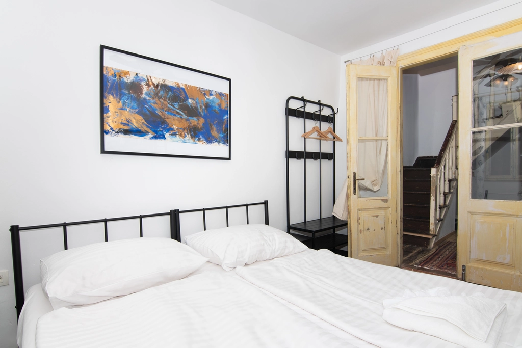 2-Bedroom House in Piran with Stunning Views