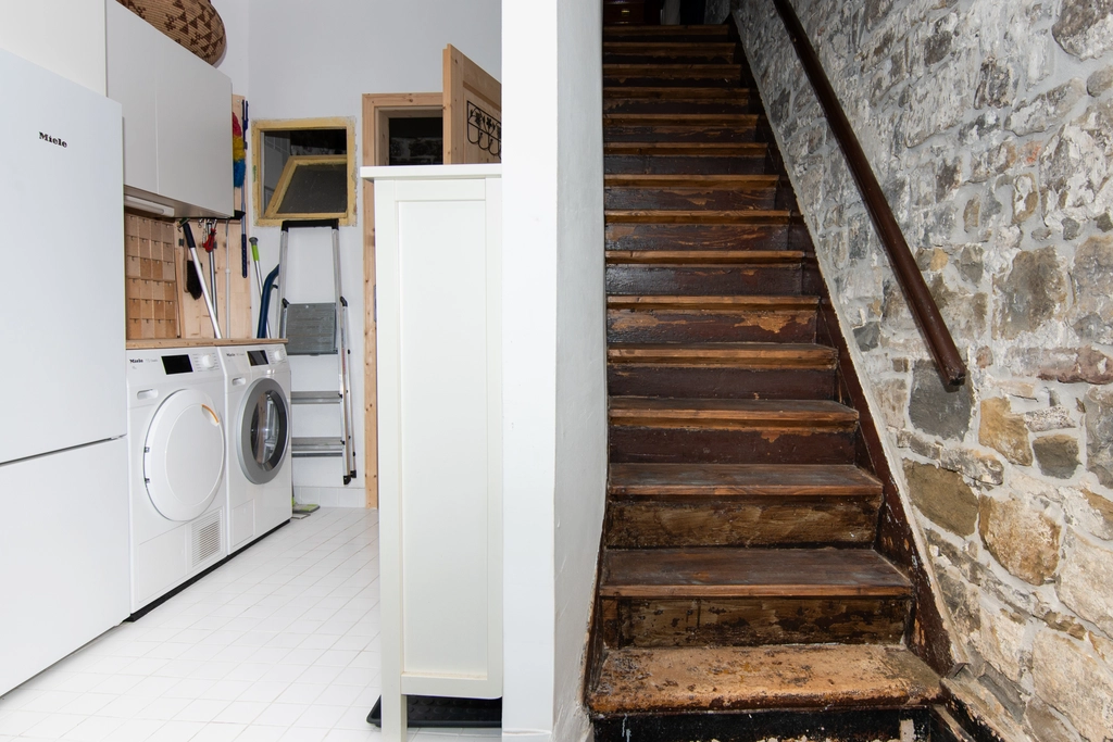 2-Bedroom House in Piran with Stunning Views