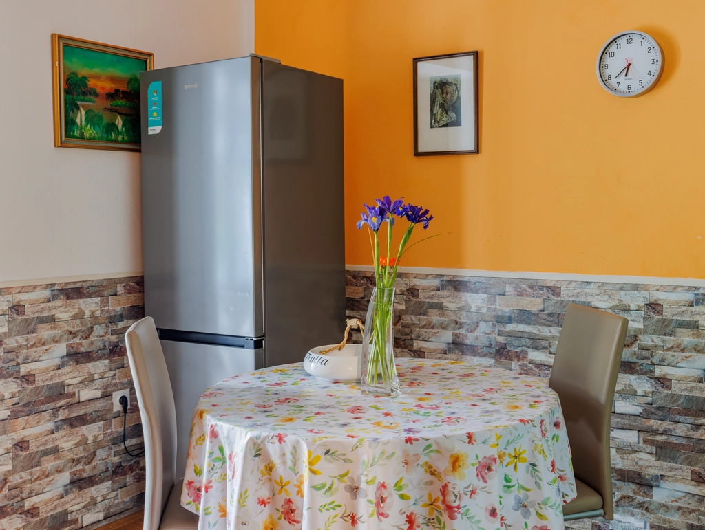 2-Bedroom Apartment in Portorož for Up to 3 Guests