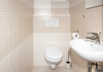 Izola 2-Bedroom Apartment for Up to 4 Guests