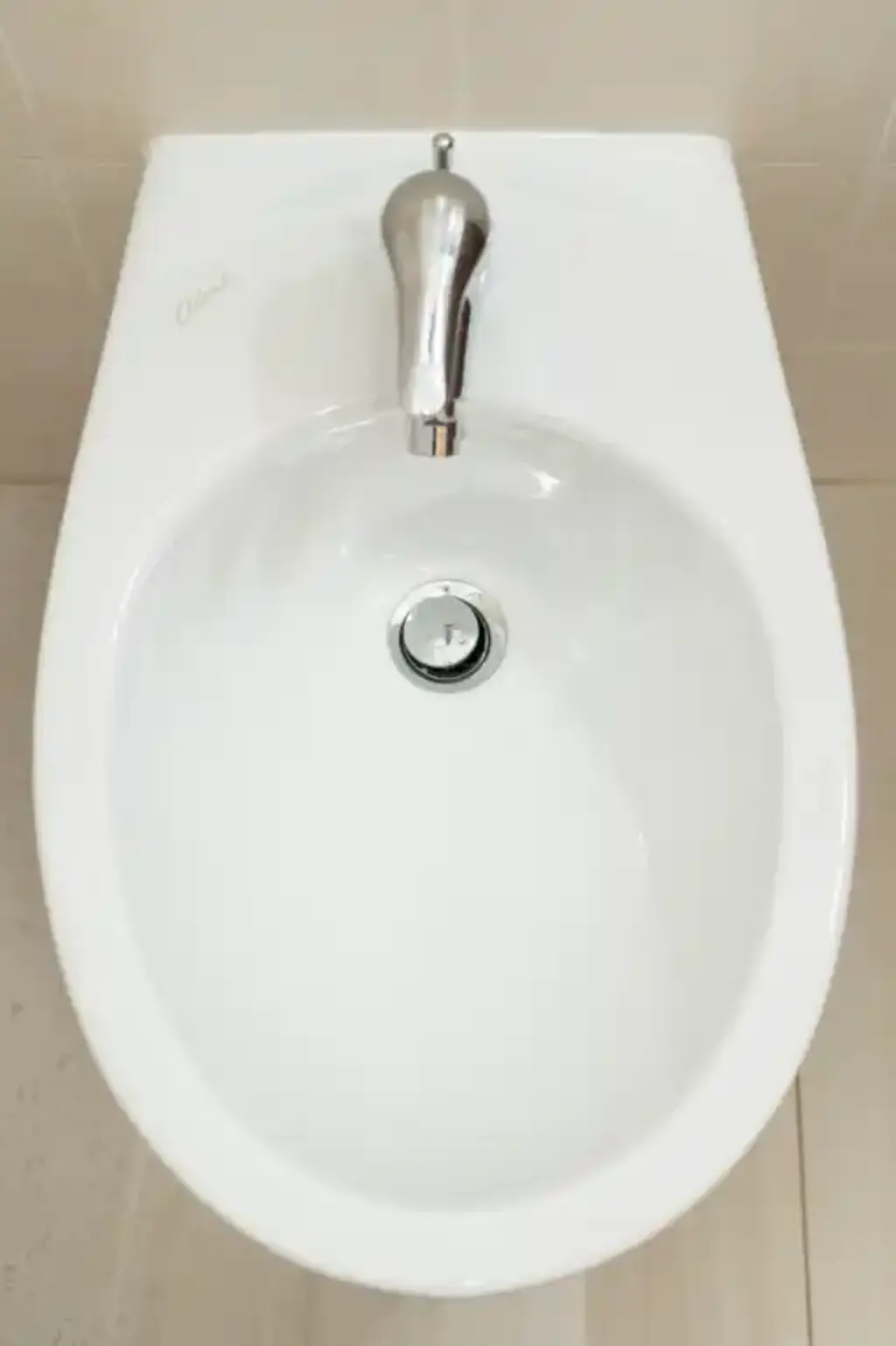 Izola 2-Bedroom Apartment for Up to 4 Guests