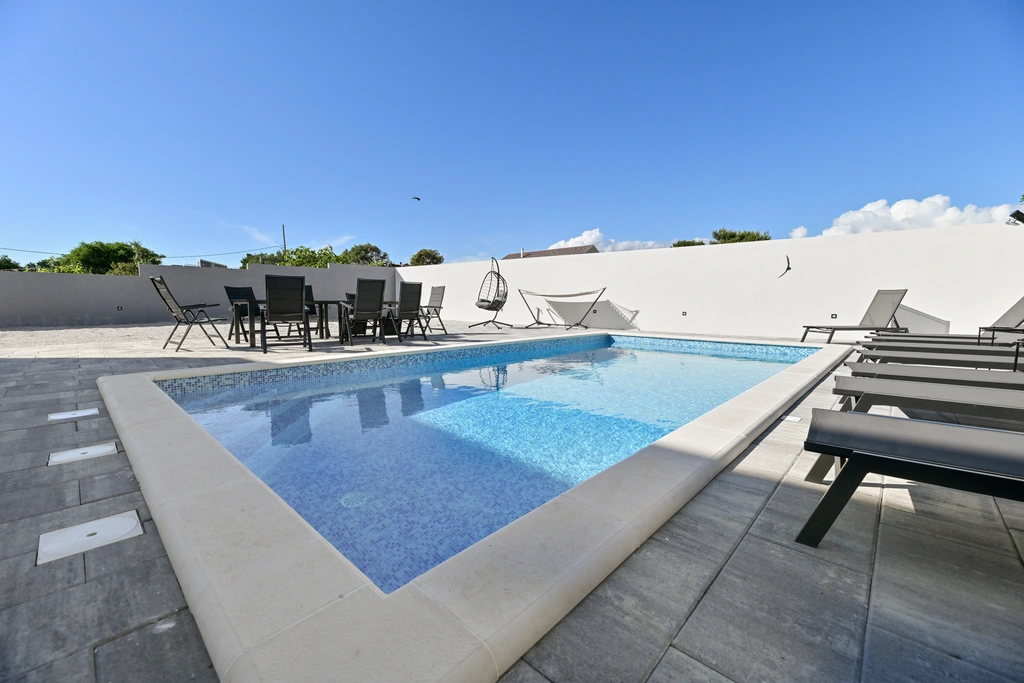 Two-Bedroom Apartment in Vir with Shared Pool