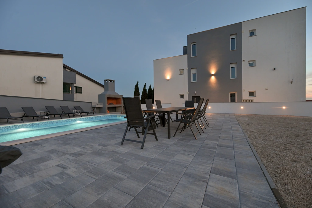 Two-Bedroom Apartment in Vir with Shared Pool