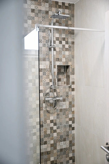 2-Bedroom Apartment with Sea View on Vir Island