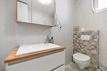 2-Bedroom Apartment with Sea View on Vir Island