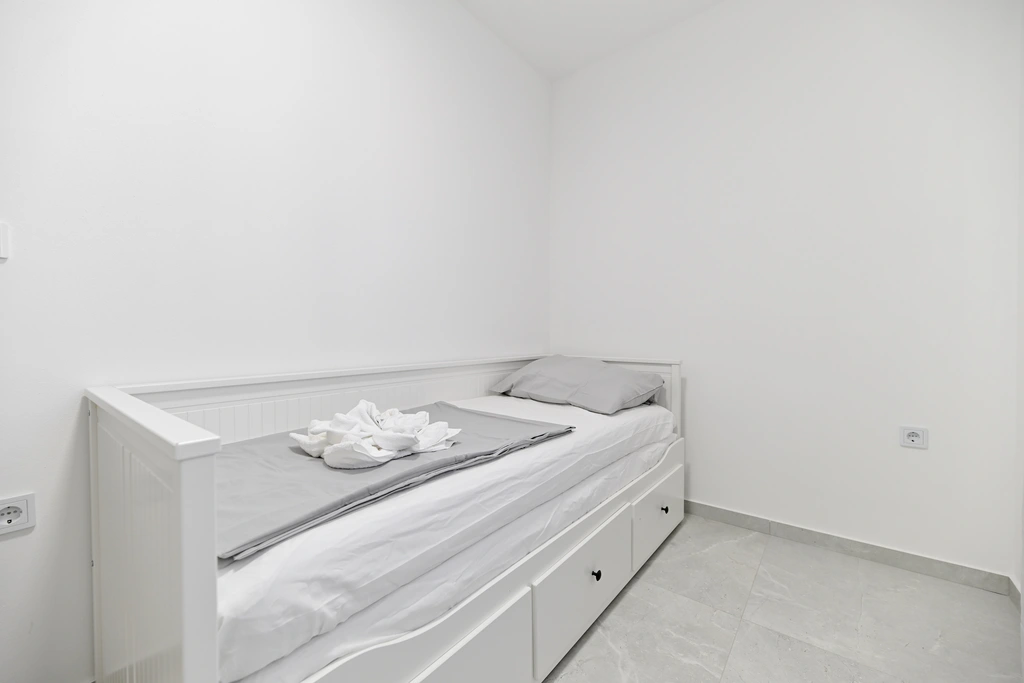 2-Bedroom Apartment with Sea View on Vir Island