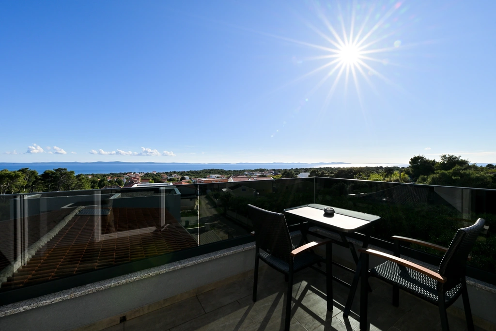 2-Bedroom Apartment in Vir with Balcony & Shared Pool