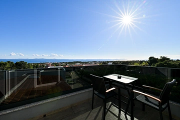 2-Bedroom Apartment in Vir with Balcony & Shared Pool