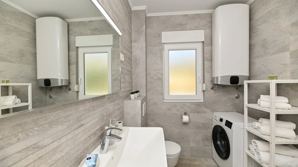 2-Bedroom Apartment with Balcony in Trogir