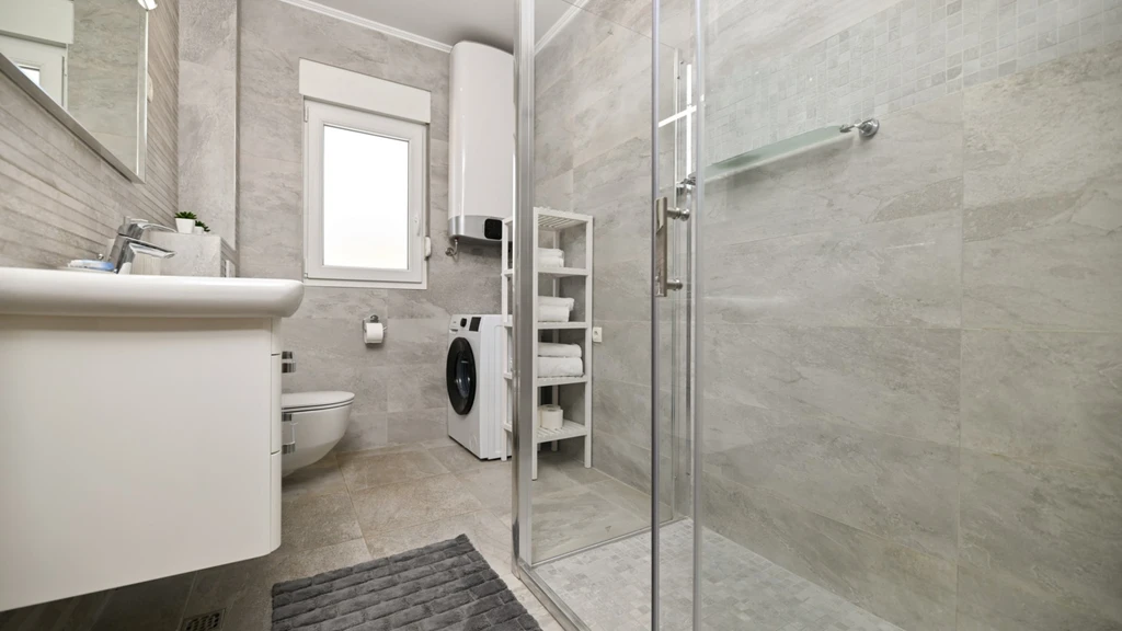 2-Bedroom Apartment with Balcony in Trogir