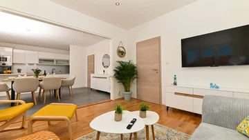 2-Bedroom Apartment with Balcony in Trogir