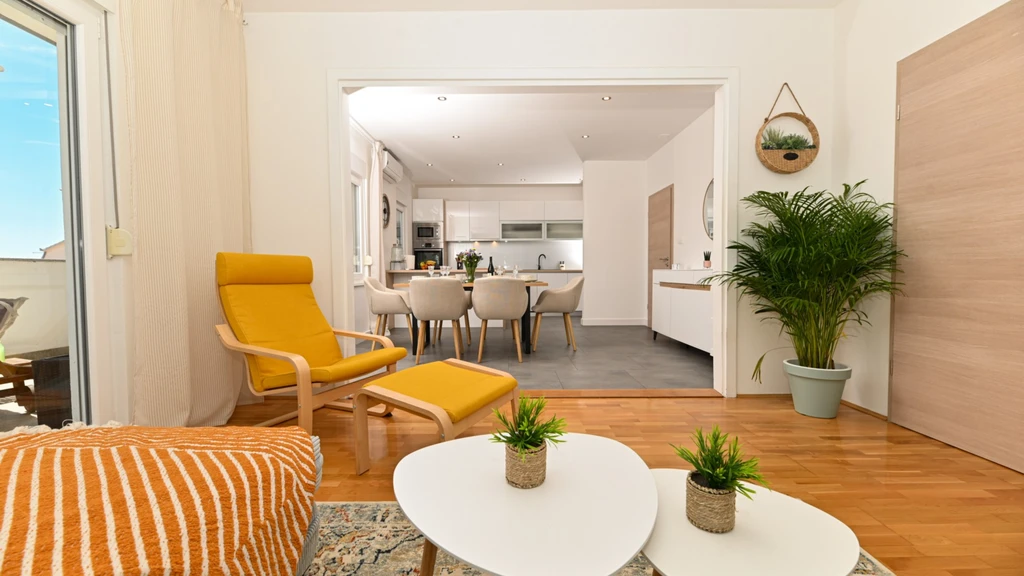 2-Bedroom Apartment with Balcony in Trogir