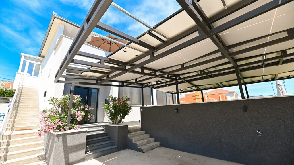 2-Bedroom Apartment with Balcony in Trogir